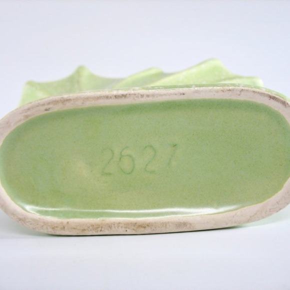 Cornucopia Vase, Mid-Century, Light Green Spatter - Picture 7 of 8